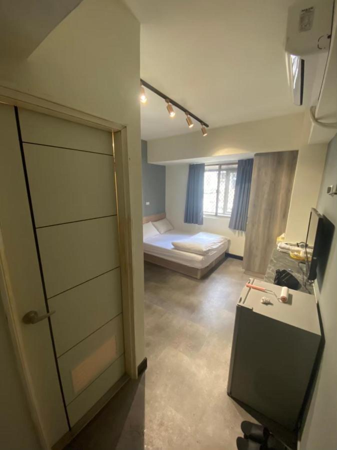 Fengjia Gift Box Homestay Taichung Exterior foto